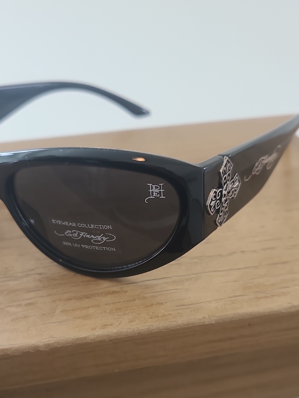 Ed Hardy Women's Black Cat-Eye Sunglasses - UV Protection - Picture 2 of 8